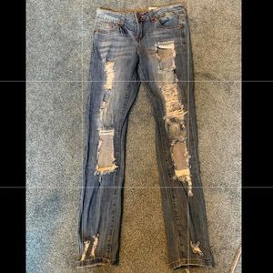 Ripped skinny jeans